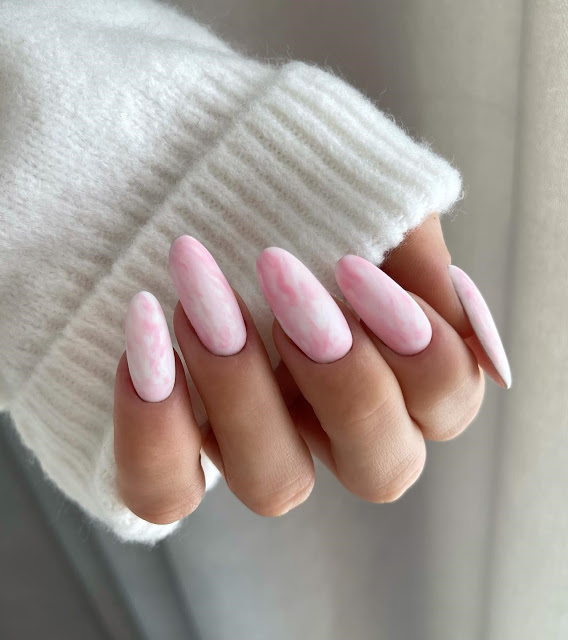 Elegant Marble Pink Nail Art