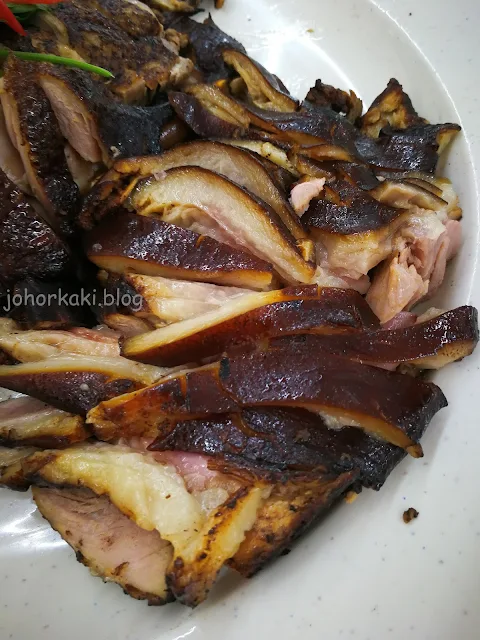 Private Chef in a Coffee Shop? Teochew Big Brother. Singapore Teochew-Big-Brother-Singapore-Braised-Pork-Trotter
