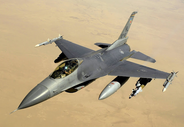 F-16 USAF Over Iraq Air Space