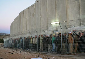 A brutalidade da ocupação israelense e o Muro do Apartheid