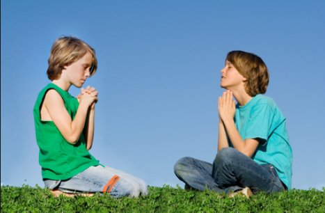 Inspirasi Penting Anak Sedang Berdoa, Terkini!
