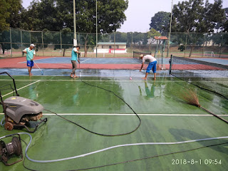Pembersihan Lapangan Tenis PPOP