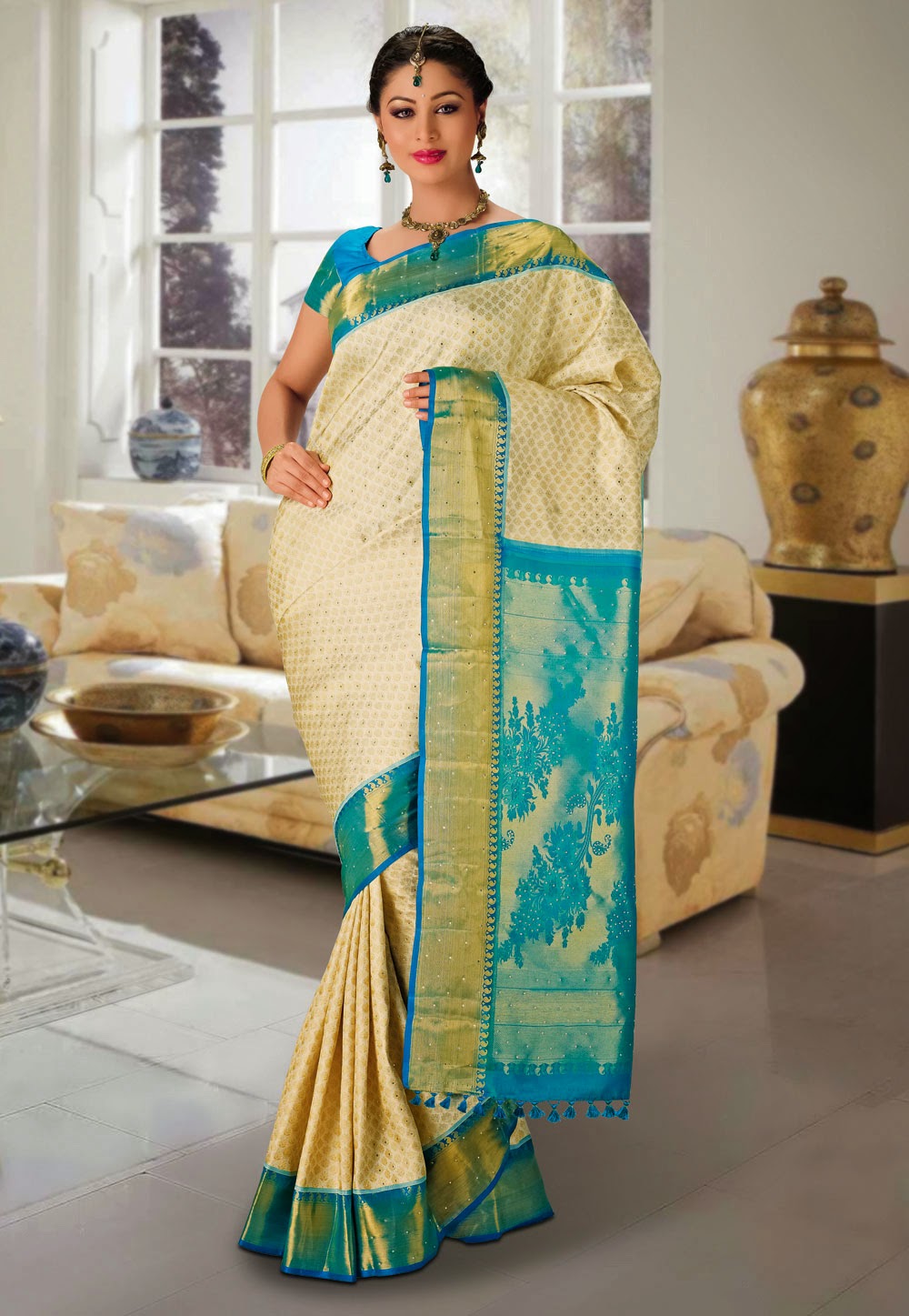 Light Beige Pure Kanchipuram Handloom Silk Saree with Blouse