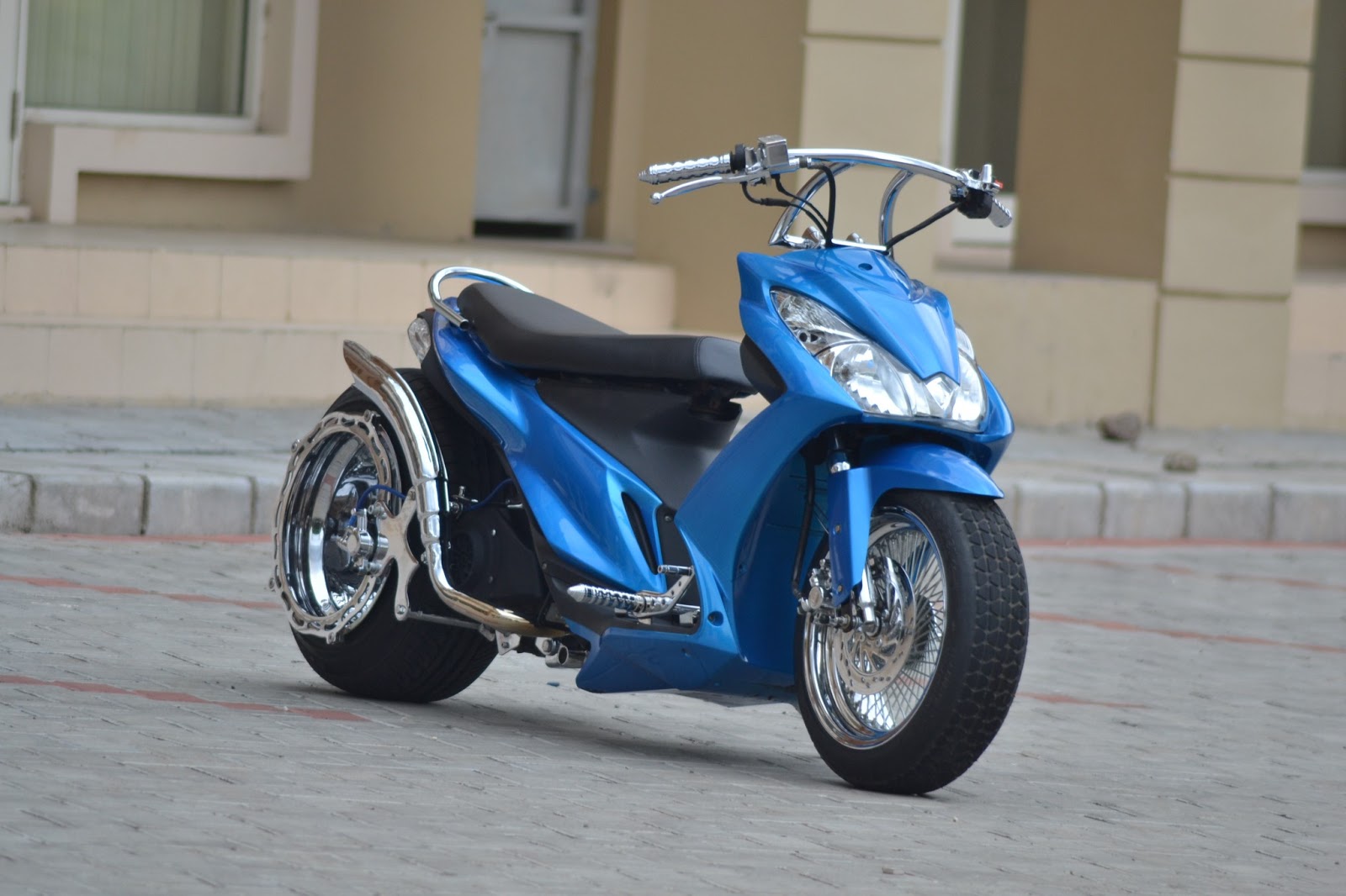 Suzuki Spin Ft SkyDrive