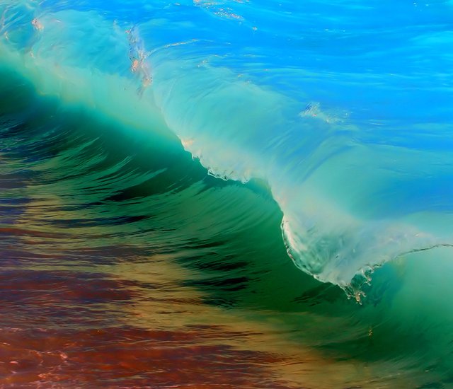 Kaihalulu Red Sand Beach, Maui