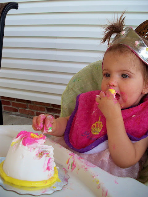 Addie eats her smash cake!