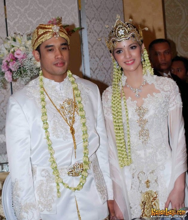 Kumpulan Foto Model Baju Kebaya Pengantin Sepasang Trend 