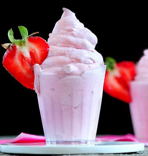 Strawberry Frosting Shots Recipe