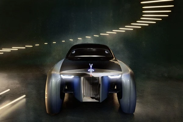 Rolls Royce Vision 100 next