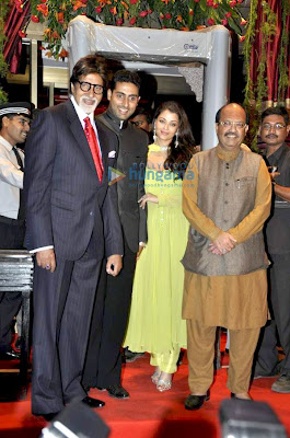 Bachchans, Hrithik, Rekha grace Laila Khan's wedding reception image