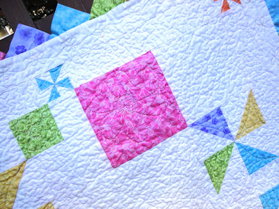 Pinwheel Flowers quilting detail