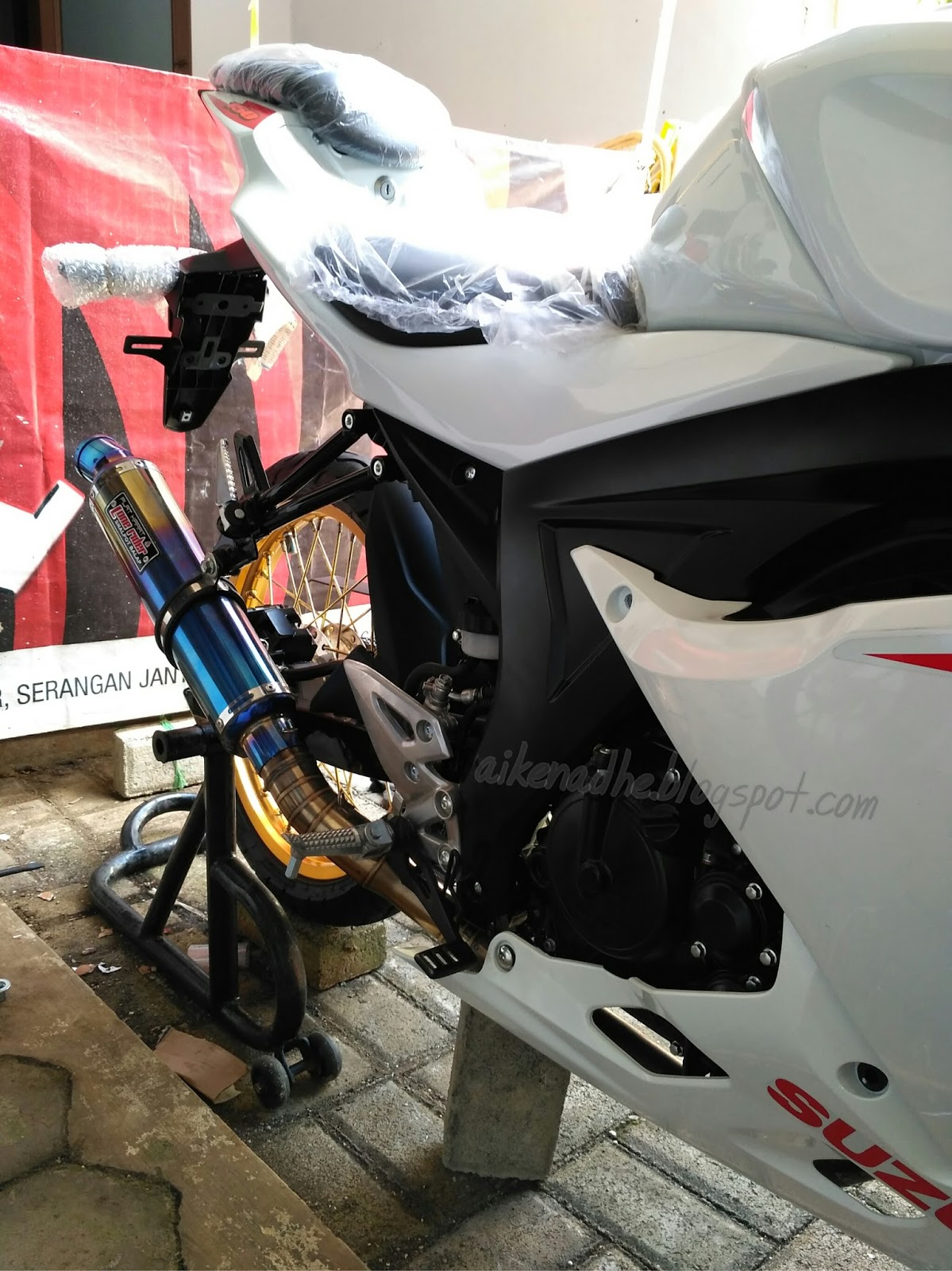 Suzuki GSX R 150 BerEksperimen Velg Jari Jari Aiken adhe