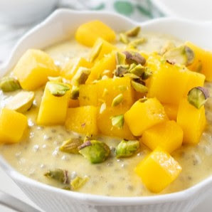 mango-chia-seed-pudding-pistachios