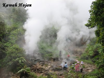 Kawasan Kawah Kamojang yaitu tempat wisata pegunungan  KAWAH KAMOJANG