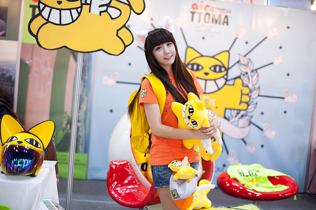 4 Kim Ha Eum - Seoul Character & Licensing Fair 2012-Very cute asian girl - buntink.blogspot.com