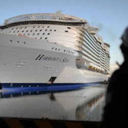 Най-големият круизен кораб в света започна мореходни изпитания