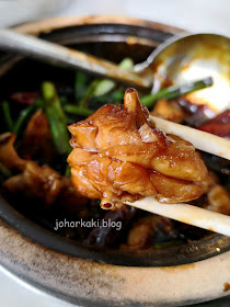 Ding-Seng-Fresh-Frog-Porridge-Bukit-Indah-鼎盛砂煲田鸡王