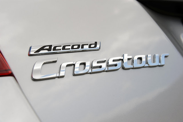 2011 honda accord crosstour logo view 2011 Honda Accord Crosstour
