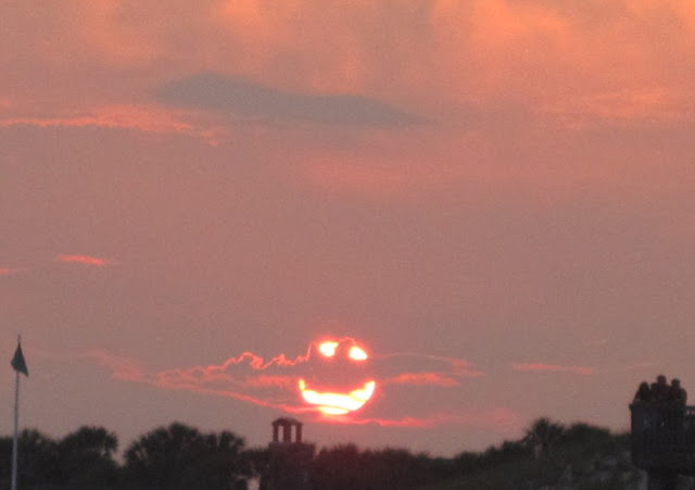 smiley sun clipart. Smiling Sun