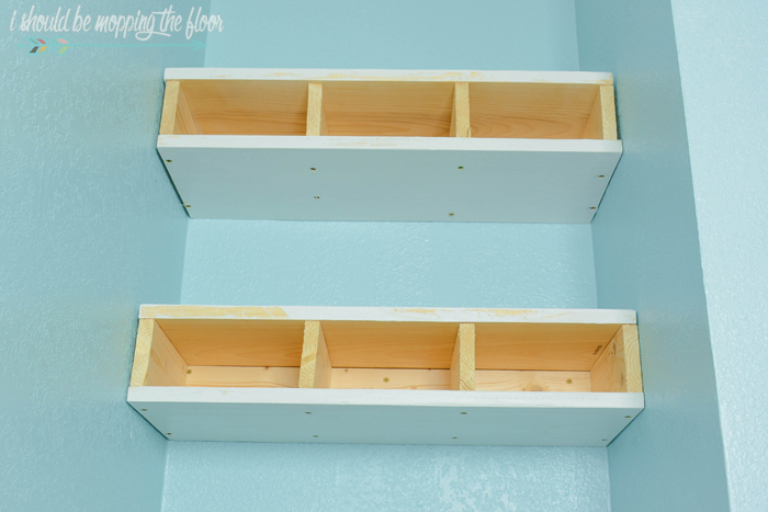 DIY Bathroom Floating Shelves: tutorial to build these simple shelves that are perfect for a tight spot.