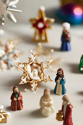 Jesus figurines for wreath