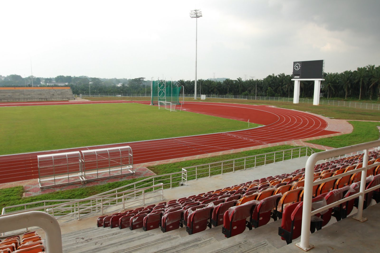 Lensaku Wajah mu Jelajah Stadium UTM  01062011