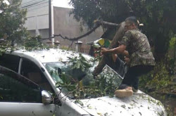 Hujan Deras dan Angin Kencang Di Ngawi