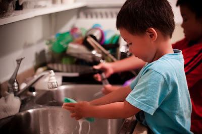 Parenting Guide : Children Love Doing Chores