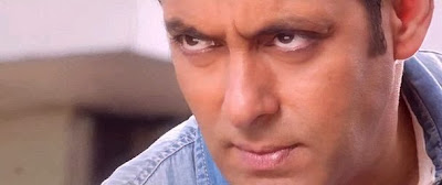 Screen Shot Of Hindi Movie Jai Ho (2014) Download And Watch Online Free at worldfree4u.com