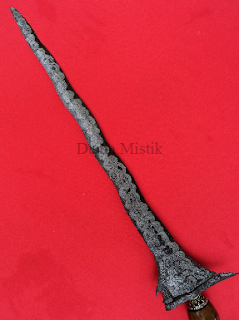 Keris Pamor Uler Lulut | Keris Penakluk dan Kewibawaan, Keris Pusaka Bertuah: Keris Uler Lulut Sebagai Sarana, Keris Pamor Uler Lulut - Nomor K3 - JualKeris.Com