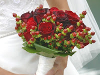 Christmas Wedding Bouquet Ideas