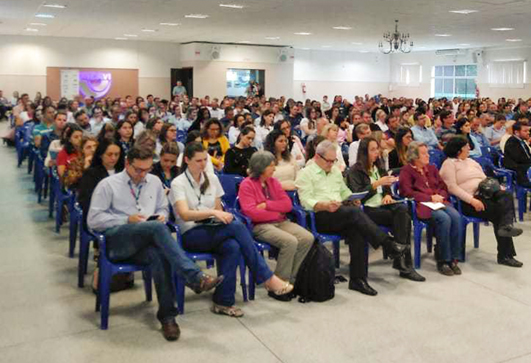 Audiência pública sobre aprendizagem lota auditório em Rio do Sul