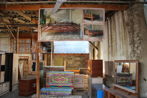Kirghizistan, Och, bazar Jayma, Mirzohit, tapshan, tapchane, © L. Gigout, 2012