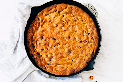 a giant chocolate chip skillet cookie