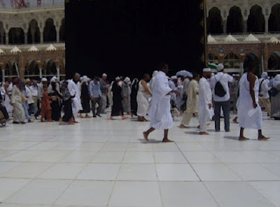 SATU UMAT Mengapa Lantai  Masjidil  Haram  Tidak Panas 
