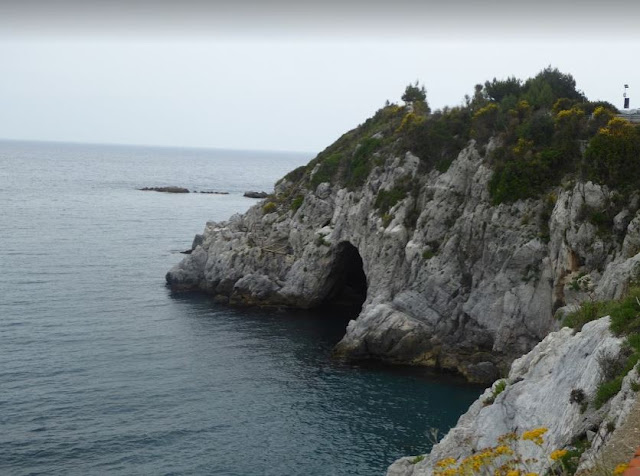 la grotta di bergeggi