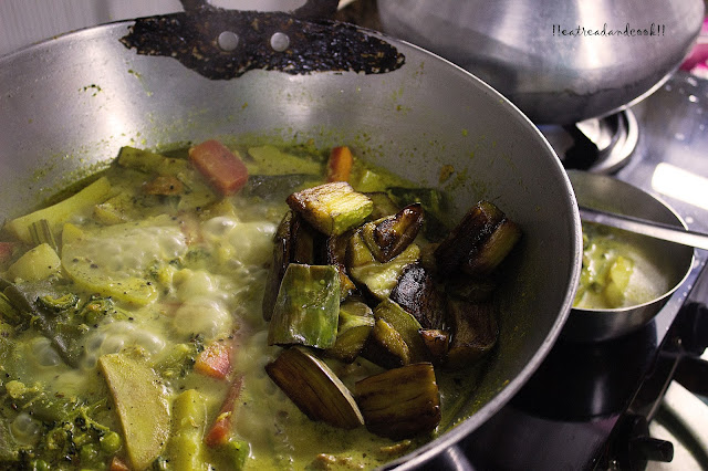 how to make Shukto - Bengali Bitter Mixed Vegetable Curry recipe and preparation with step by step pictures