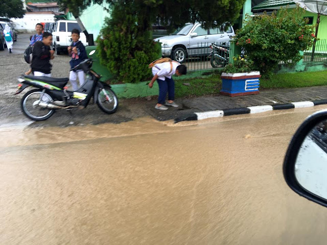 Sungai Penuh Diguyur Hujan Deras, Banjir Dimana-mana, Salah Siapa?