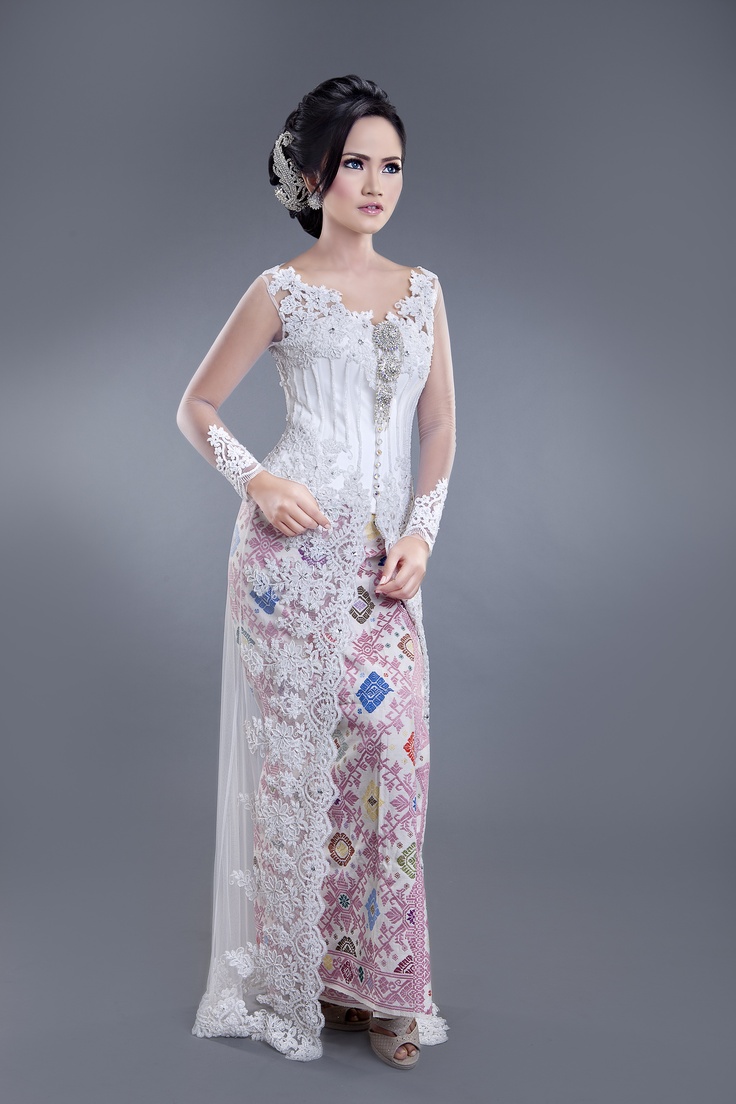 50 Gambar Model  Baju  Kebaya  Pengantin Elegan  dan Modern 