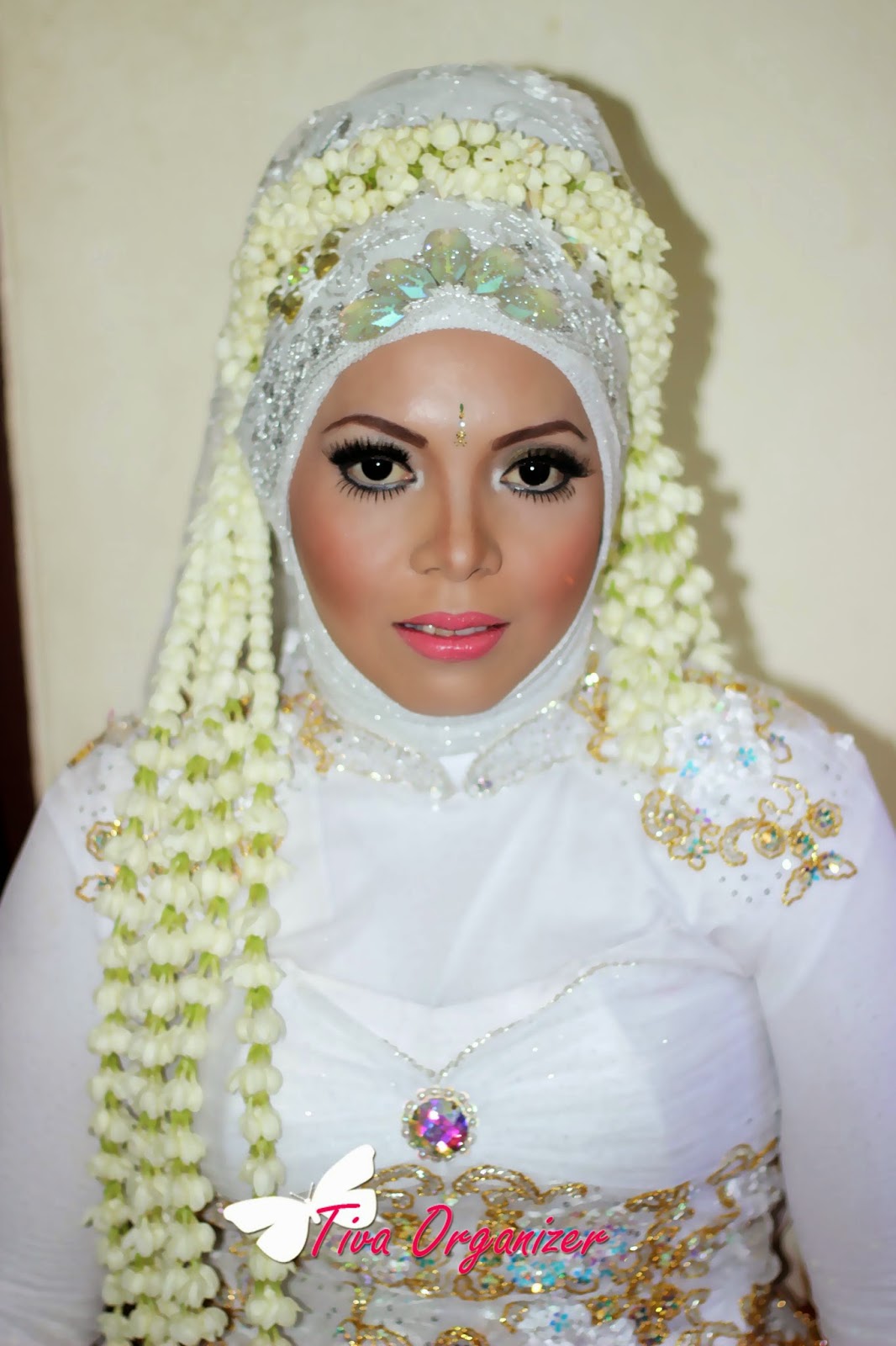 Tutorial Hijab Akad Nikah Untuk Wajah Bulat BLOG CONTOH