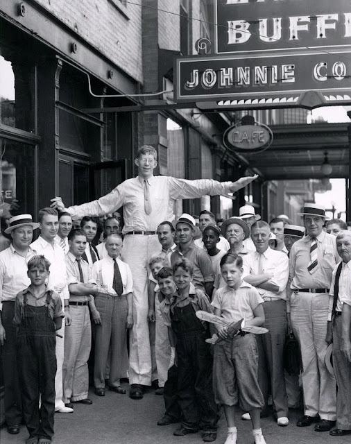 Fotografías de Robert Wadlow, el hombre más alto de la historia