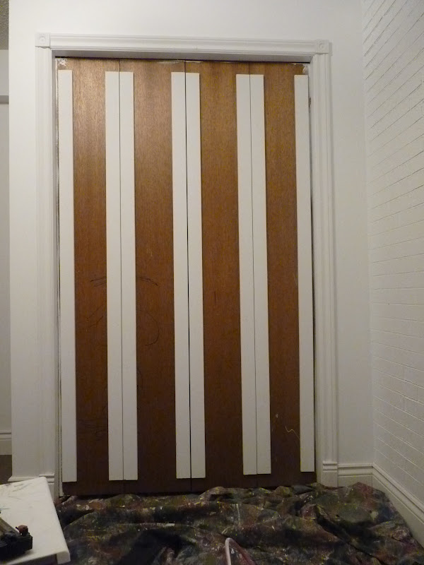 d i y   d e s i g n: Bi-Fold Closet Door Makeover: