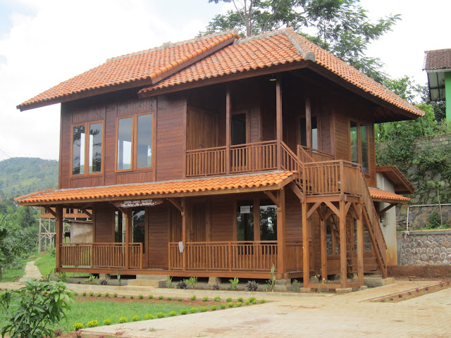 Rumah Kayu Minimalis