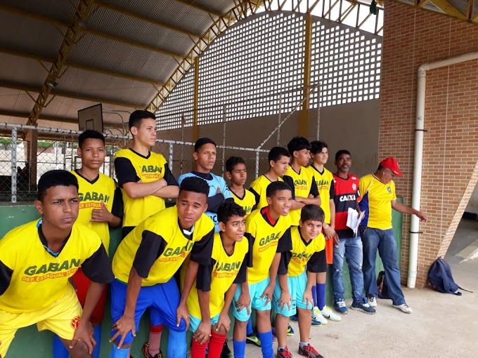 Meninos de Mairi participam de peneira de futebol em Baixa Grande