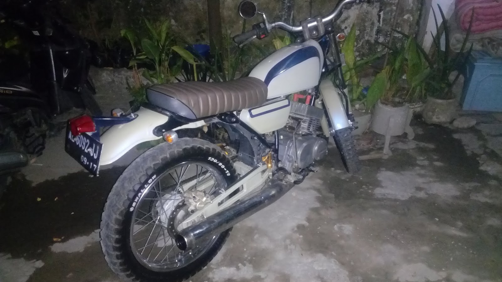 YAMAHA RX TWIN 125 1976 1979 Modif Scramble Winan Banani