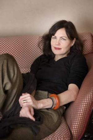 elizabeth mcgovern husband. Elizabeth McGovern 50 today. Quietly Ms McGovern slipped into two major box 