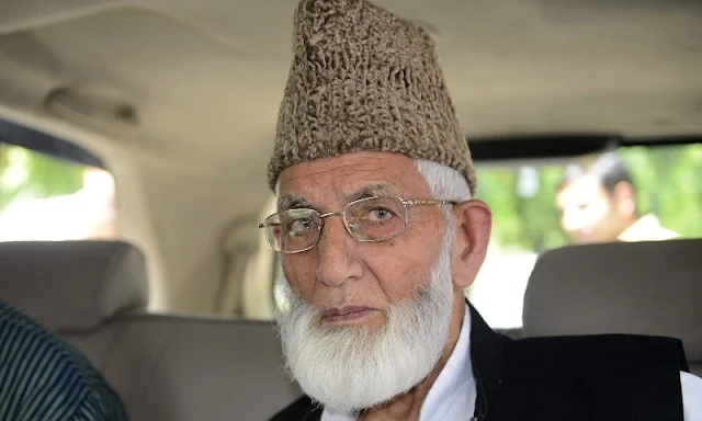 Pakistan condemns Indian actions as Syed Ali Geelani denied 'proper' funeral