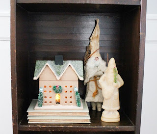 decorated holiday bookshelf 2