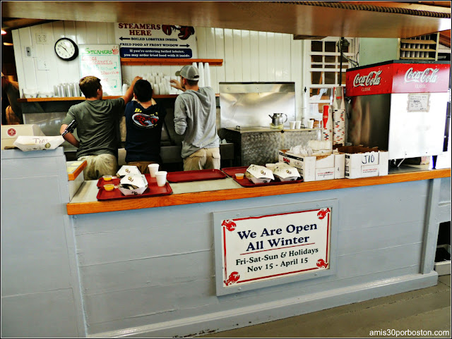 Mostrador del Brown's Lobster Pound, New Hampshire