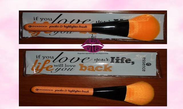  Powder & highlighter brush "Make me pretty" de Essence